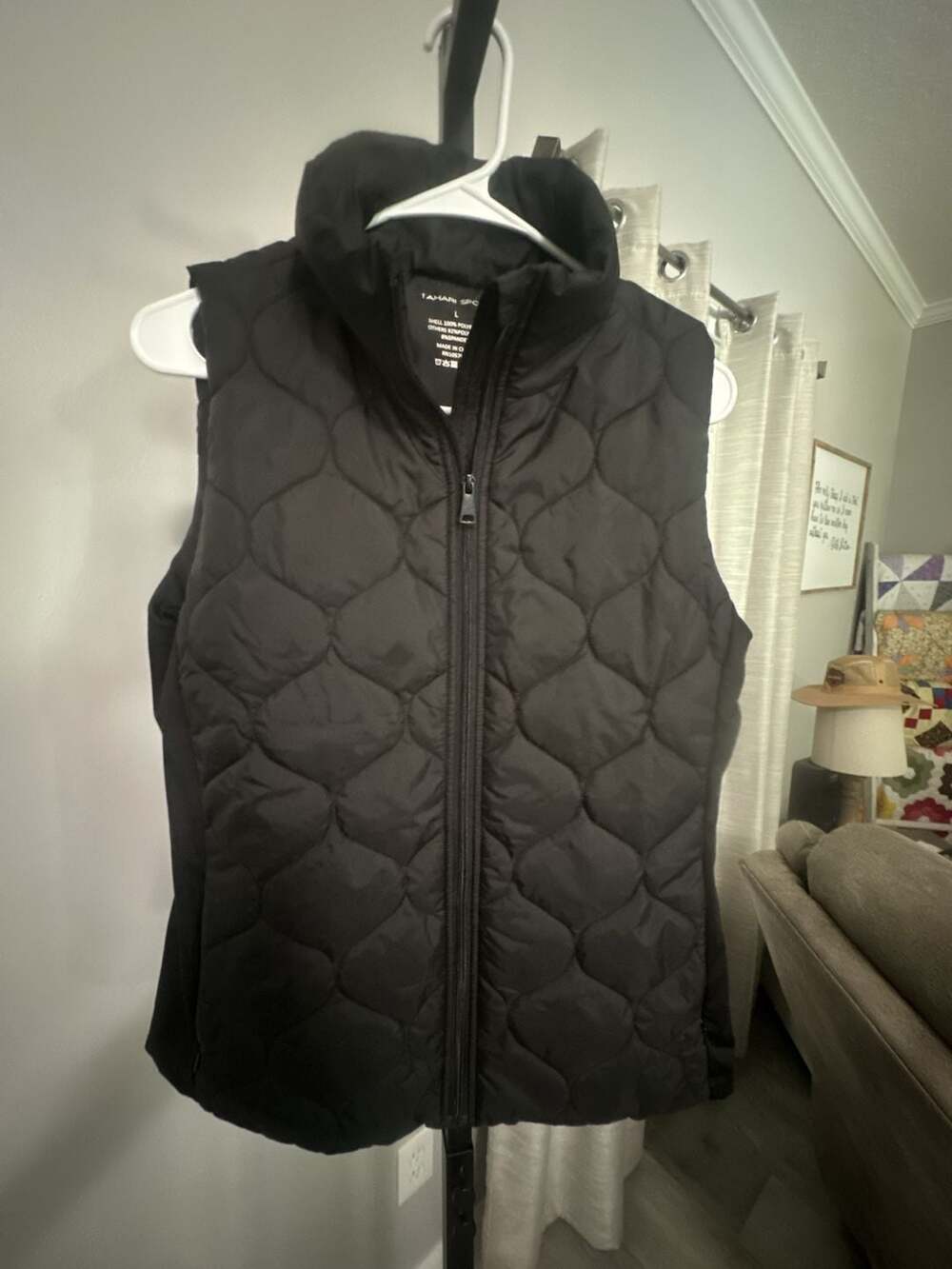 Tahari Sport Women's Quilted Stand Collar Lightweight Vest#760